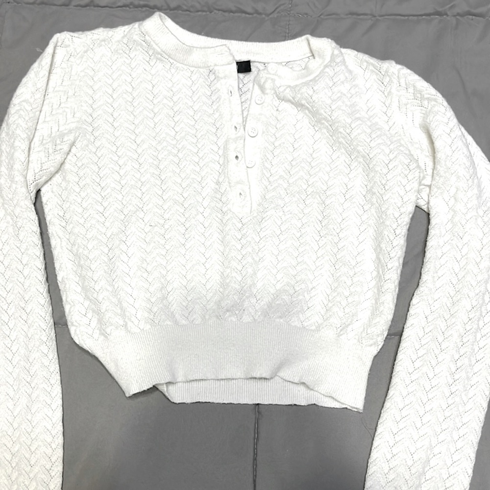 Forever 21 white cover sweater small!